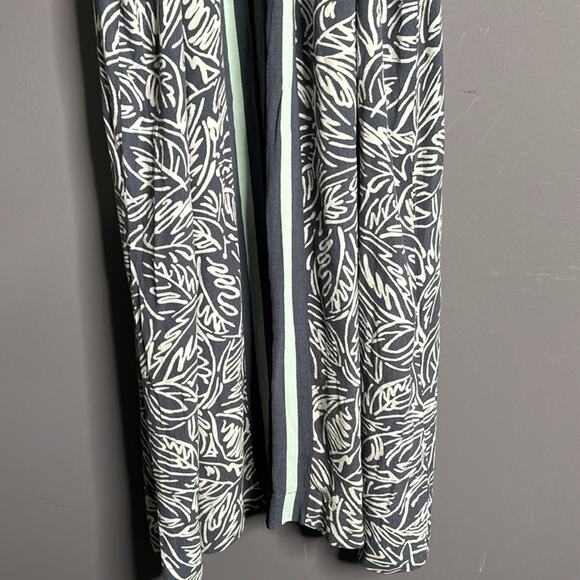 Loft Blue Printed Halter Shift Dress Size Medium - Picture 3 of 9